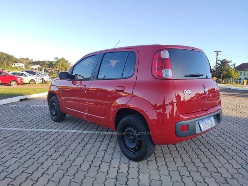 UNO 1.0 VIVACE 8V FLEX 4P MANUAL - 2014 - FARROUPILHA