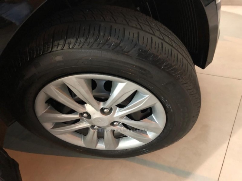 HB20S 1.6 COMFORT PLUS 16V FLEX 4P MANUAL - 2015 - CAXIAS DO SUL