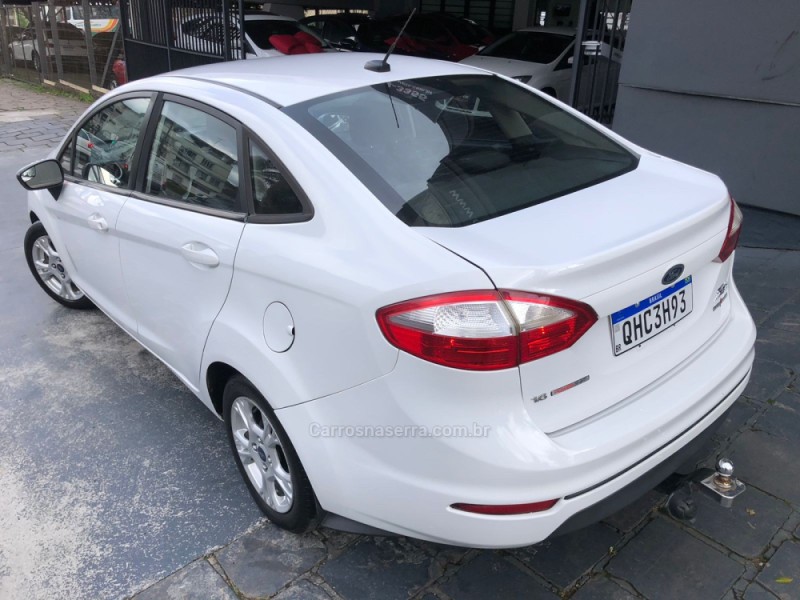 FIESTA 1.6 SE PLUS SEDAN 16V FLEX 4P AUTOMÁTICO - 2015 - CAXIAS DO SUL