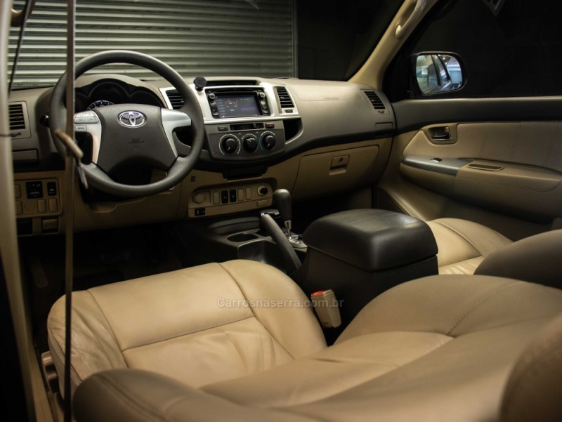 HILUX SW4 2.7 SR 4X2 16V GASOLINA 4P AUTOMÁTICO - 2012 - CAXIAS DO SUL