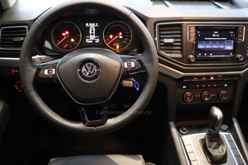 AMAROK 2.0 HIGHLINE 4X4 CD 16V TURBO INTERCOOLER DIESEL 4P AUTOMÁTICO - 2017 - CAXIAS DO SUL
