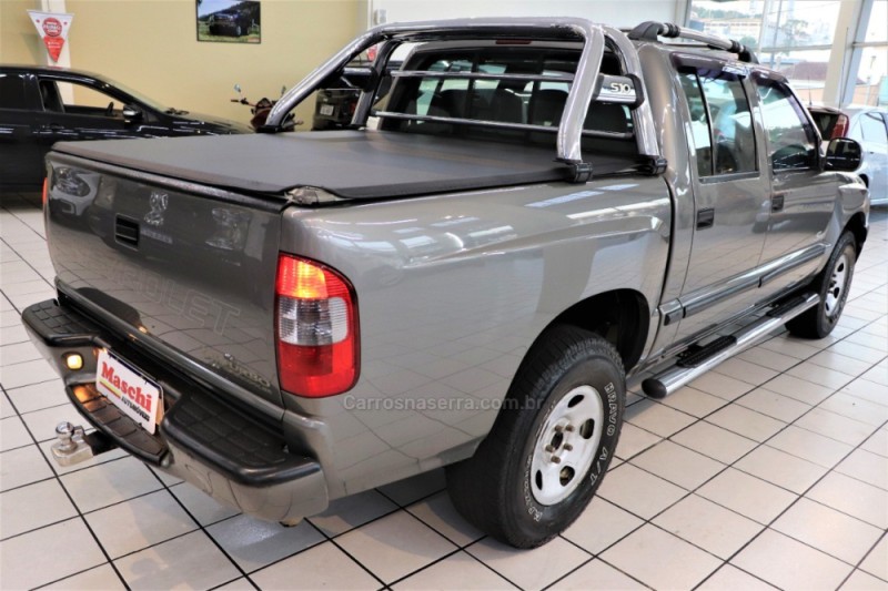 S10 2.8 DLX 4X2 CD 12V TURBO INTERCOOLER DIESEL 4P MANUAL - 2004 - CAXIAS DO SUL