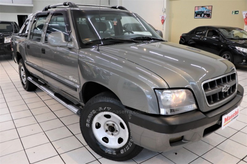 S10 2.8 DLX 4X2 CD 12V TURBO INTERCOOLER DIESEL 4P MANUAL - 2004 - CAXIAS DO SUL