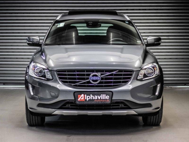 XC60 2.4 D5 MOMENTUM DIESEL AWD 4P AUTOMÁTICO - 2017 - CAXIAS DO SUL