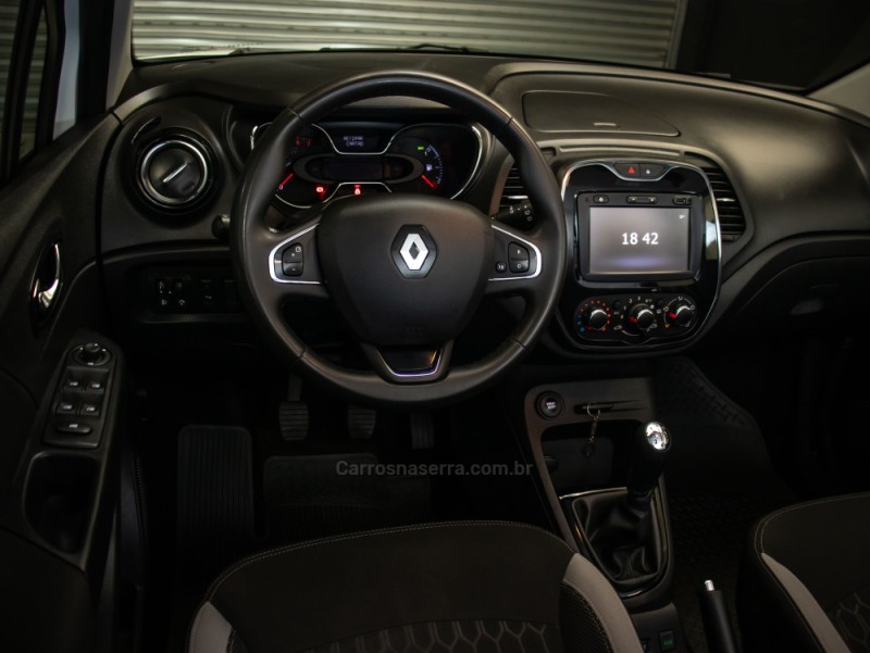 CAPTUR 1.6 16V SCE FLEX ZEN MANUAL - 2019 - CAXIAS DO SUL