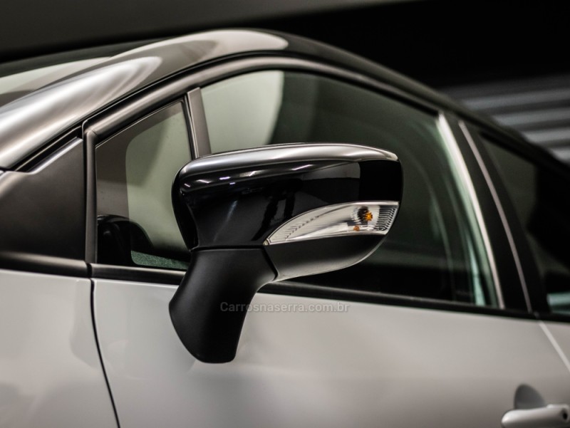 CAPTUR 1.6 16V SCE FLEX ZEN MANUAL - 2019 - CAXIAS DO SUL