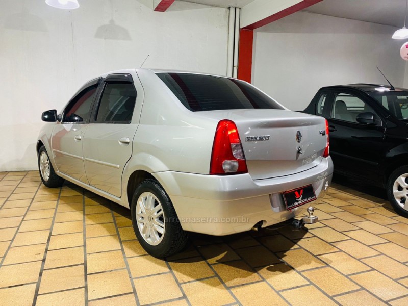 LOGAN 1.6 PRIVILÈGE 8V FLEX 4P MANUAL - 2010 - CAXIAS DO SUL
