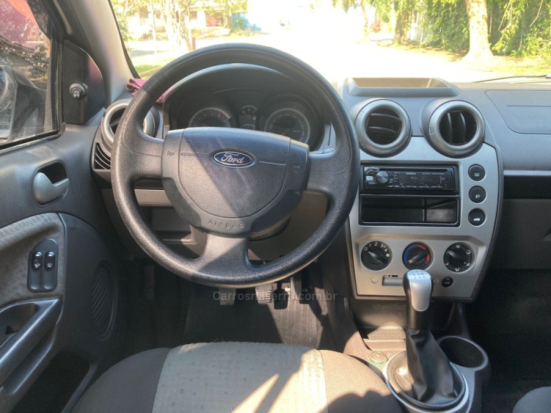 FIESTA 1.6 ROCAM SE SEDAN 8V FLEX 4P MANUAL - 2014 - FARROUPILHA