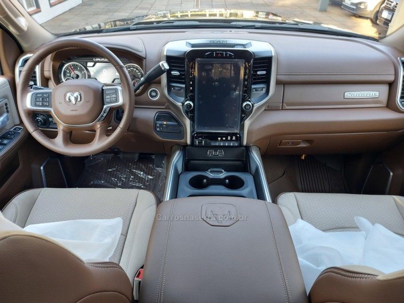 2500 LARAMIE  - 2022 - NOVO HAMBURGO