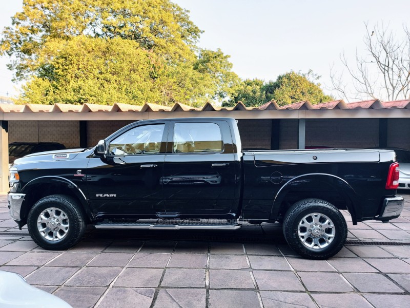2500 LARAMIE  - 2022 - NOVO HAMBURGO