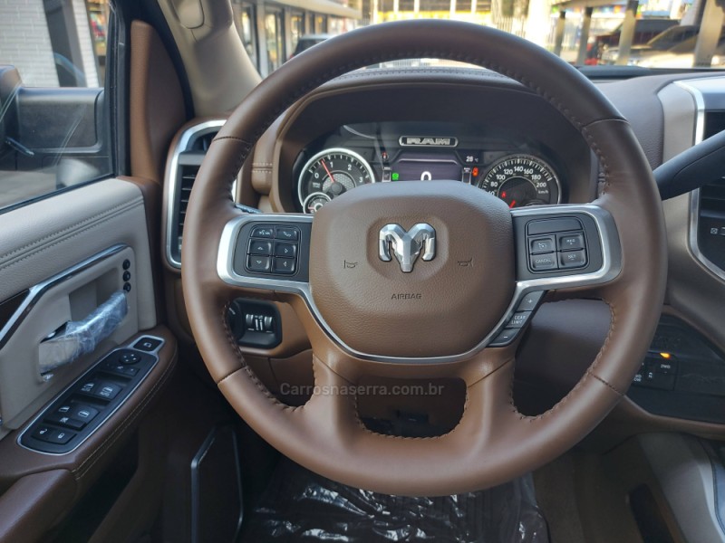 2500 LARAMIE  - 2022 - NOVO HAMBURGO