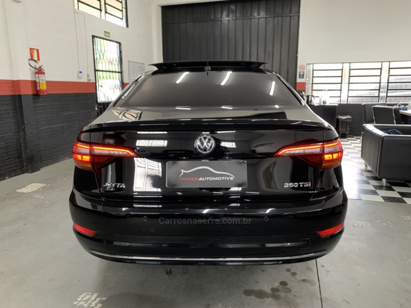 JETTA 1.4 16V TSI COMFORTLINE FLEX 4P TIPTRONIC - 2018 - FARROUPILHA