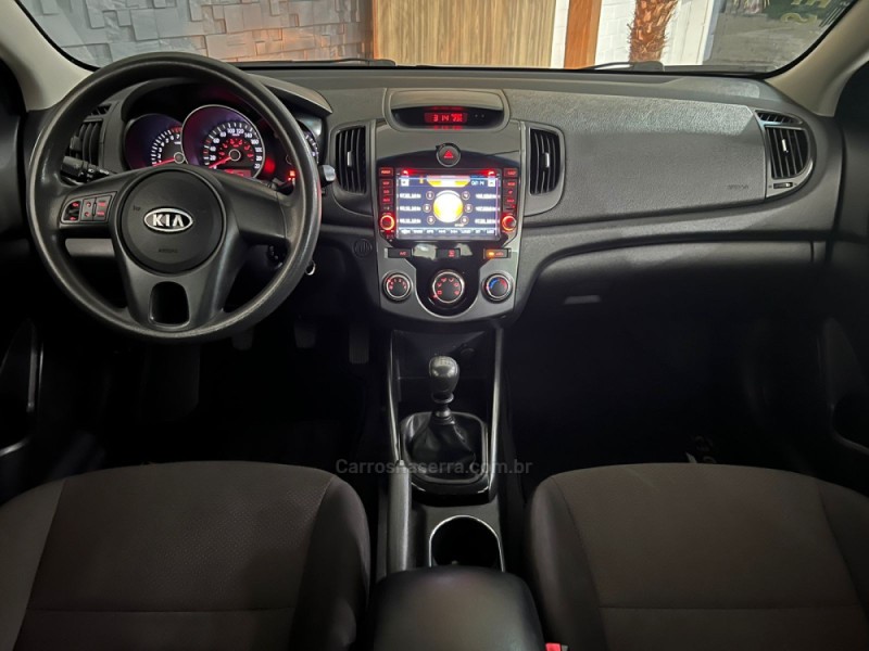 CERATO 1.6 EX2 SEDAN 16V GASOLINA 4P MANUAL - 2011 - NOVO HAMBURGO