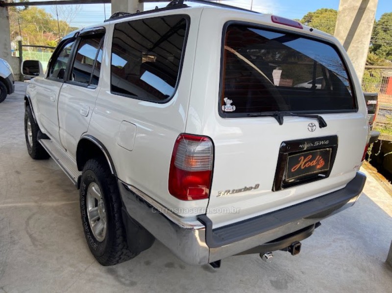 HILUX SW4 3.0 4X4 8V TURBO DIESEL 4P MANUAL - 1998 - CANELA