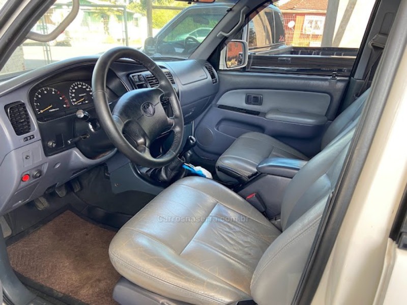 HILUX SW4 3.0 4X4 8V TURBO DIESEL 4P MANUAL - 1998 - CANELA