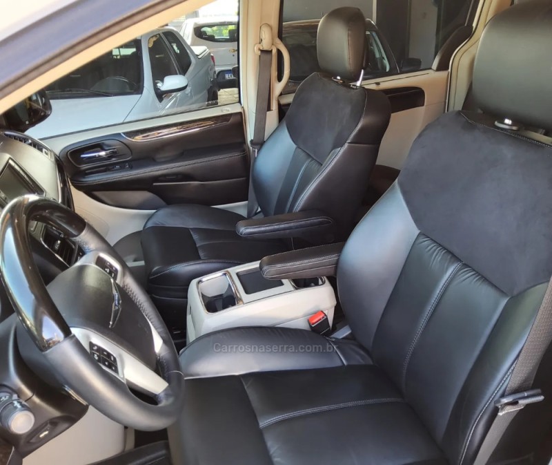 TOWN & COUNTRY 3.6 LIMITED V6 24V GASOLINA 4P AUTOMÁTICO - 2014 - NãO-ME-TOQUE