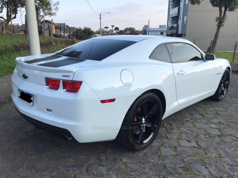CAMARO 6.2 SS COUPÉ V8 GASOLINA 2P AUTOMÁTICO - 2011 - CAXIAS DO SUL