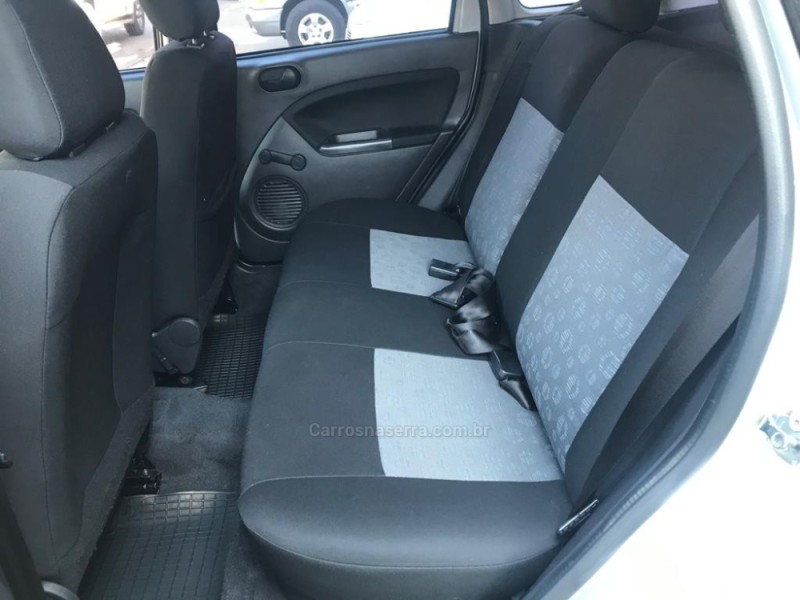 FIESTA 1.0 ROCAM HATCH 8V FLEX 4P MANUAL - 2013 - GUAPORé