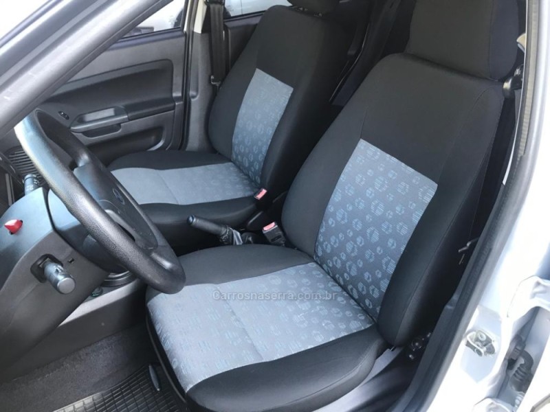FIESTA 1.0 ROCAM HATCH 8V FLEX 4P MANUAL - 2013 - GUAPORé