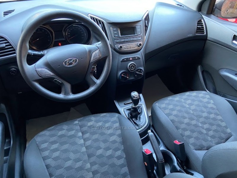 HB20 1.6 COMFORT PLUS 16V FLEX 4P MANUAL - 2017 - CANELA