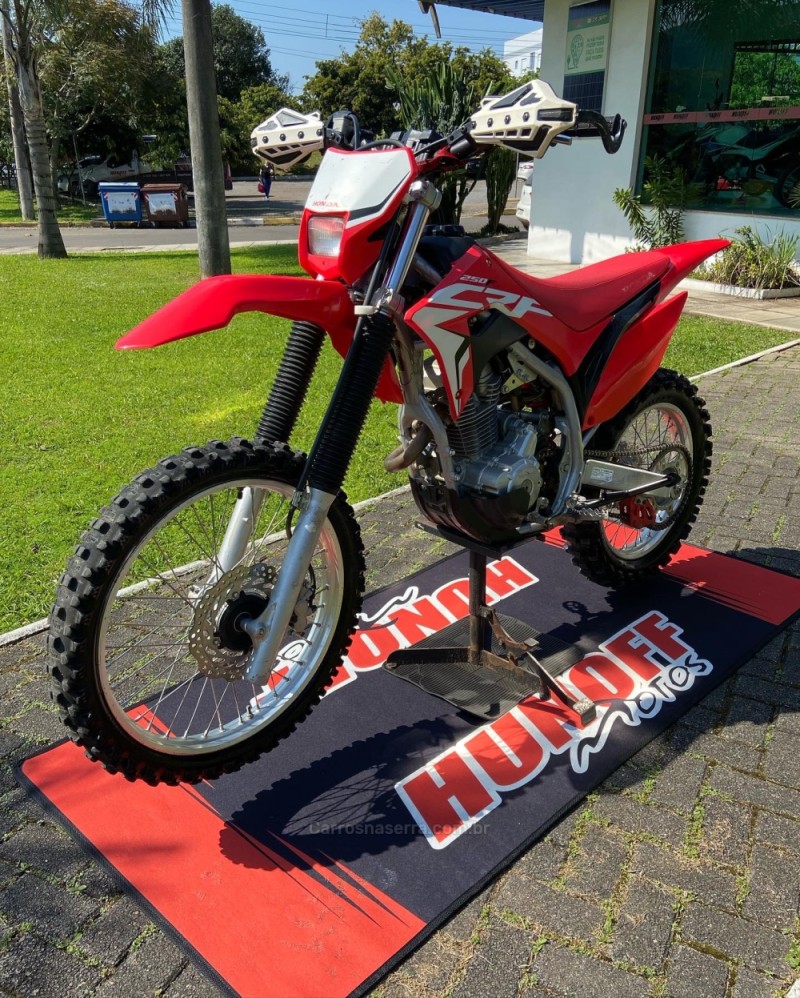 CRF 250F  - 2020 - FELIZ
