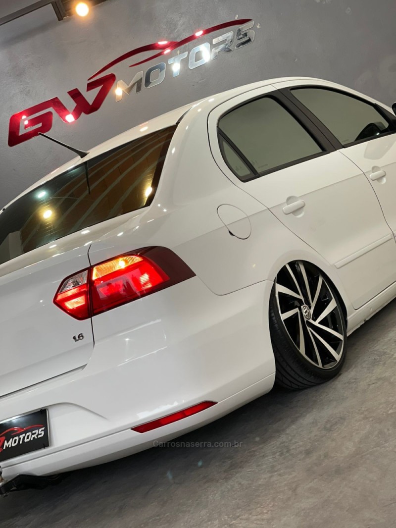 VOYAGE 1.6 MI TREND 8V FLEX 4P MANUAL - 2014 - ESTâNCIA VELHA