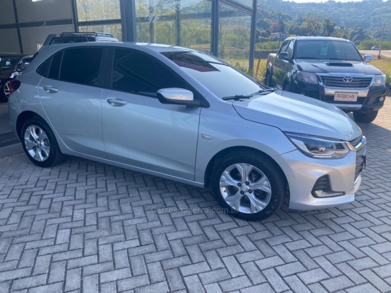 ONIX 1.0  LT 12V FLEX 4P MANUAL - 2020 - FELIZ