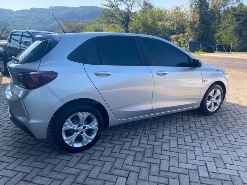 ONIX 1.0  LT 12V FLEX 4P MANUAL - 2020 - FELIZ