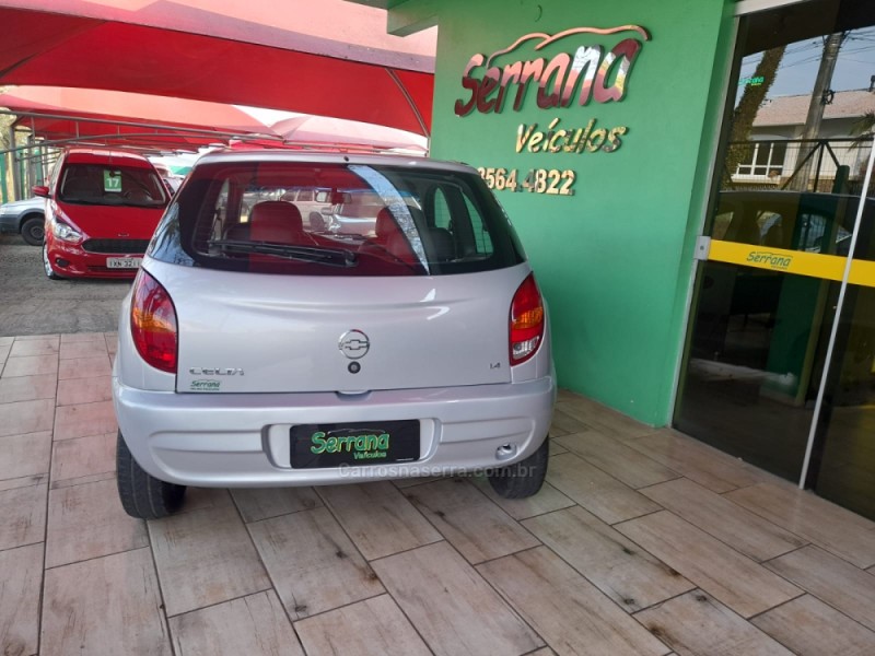 CELTA 1.4 MPFI SPIRIT 8V GASOLINA 2P MANUAL - 2005 - DOIS IRMãOS