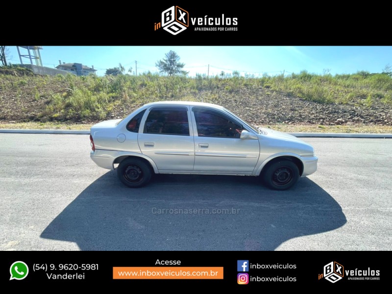 CORSA 1.0 MPFI MILENIUM II SEDAN 8V GASOLINA 4P MANUAL - 2002 - GRAMADO