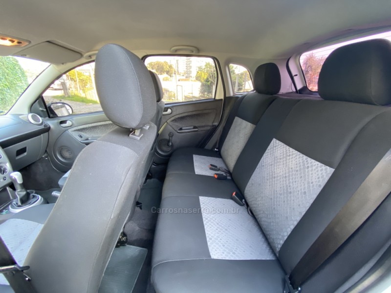 FIESTA 1.6 MPI CLASS 8V GASOLINA 4P MANUAL - 2011 - FARROUPILHA