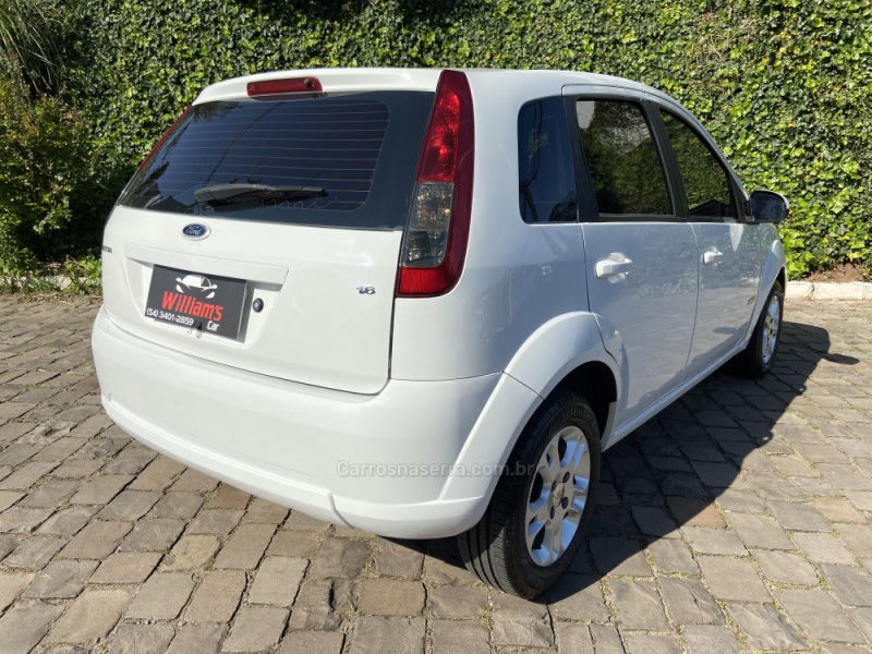 FIESTA 1.6 MPI CLASS 8V GASOLINA 4P MANUAL - 2011 - FARROUPILHA