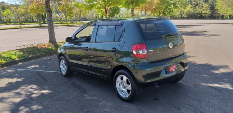 FOX 1.6 MI 8V FLEX 4P MANUAL - 2004 - BENTO GONçALVES