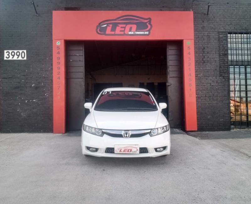 CIVIC 1.8 LXS 16V GASOLINA 4P MANUAL - 2007 - CAXIAS DO SUL