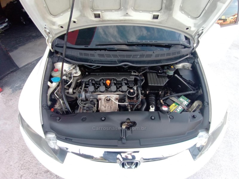 CIVIC 1.8 LXS 16V GASOLINA 4P MANUAL - 2007 - CAXIAS DO SUL