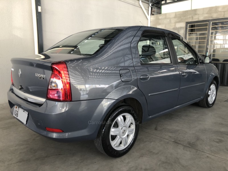LOGAN 1.6 EXPRESSION 8V FLEX 4P MANUAL - 2011 - CAXIAS DO SUL
