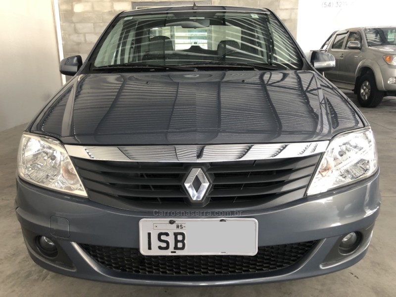 LOGAN 1.6 EXPRESSION 8V FLEX 4P MANUAL - 2011 - CAXIAS DO SUL