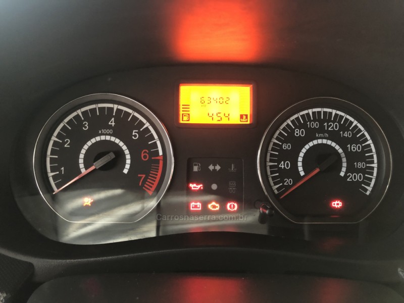 LOGAN 1.6 EXPRESSION 8V FLEX 4P MANUAL - 2011 - CAXIAS DO SUL