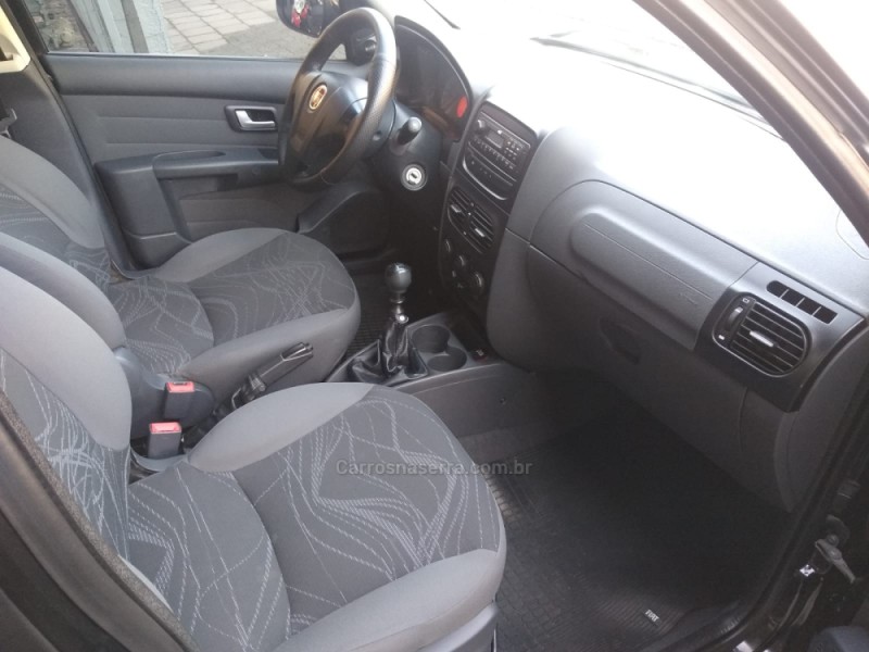SIENA 1.0 MPI EL CELEBRATION 8V FLEX 4P MANUAL - 2015 - CAXIAS DO SUL
