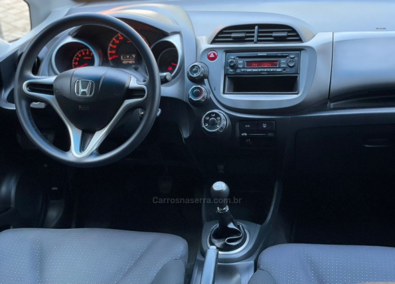 FIT 1.4 LXL 8V GASOLINA 4P MANUAL - 2010 - ESTâNCIA VELHA