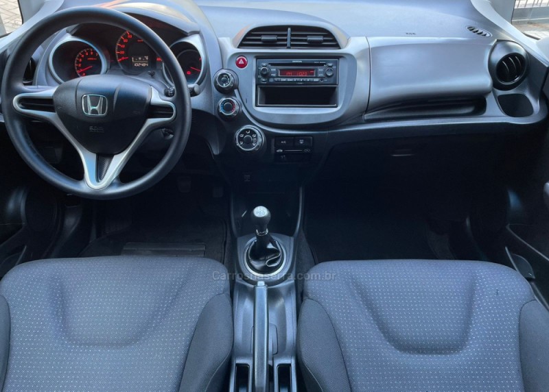 FIT 1.4 LXL 8V GASOLINA 4P MANUAL - 2010 - ESTâNCIA VELHA