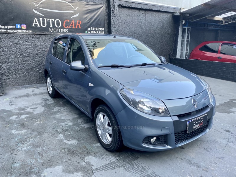 SANDERO 1.0 EXPRESSION 16V FLEX 4P MANUAL - 2014 - CAXIAS DO SUL