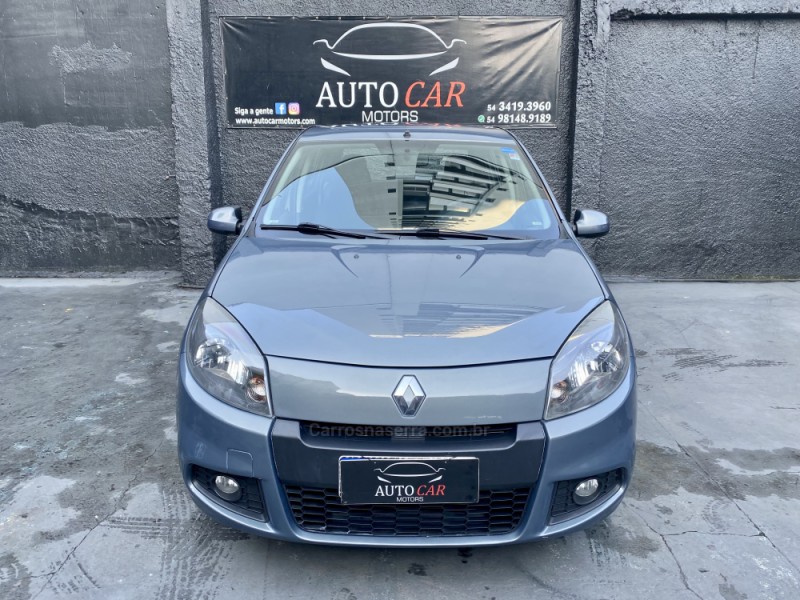 SANDERO 1.0 EXPRESSION 16V FLEX 4P MANUAL - 2014 - CAXIAS DO SUL