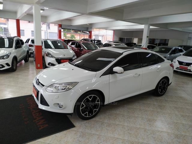 FOCUS 2.0 TITANIUM PLUS SEDAN 16V FLEX 4P AUTOMÁTICO - 2015 - CAXIAS DO SUL