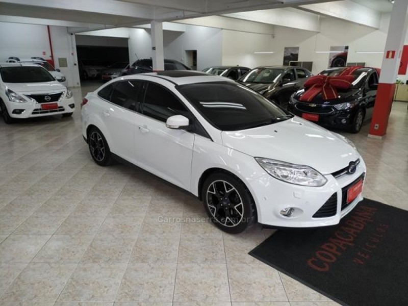 FOCUS 2.0 TITANIUM PLUS SEDAN 16V FLEX 4P AUTOMÁTICO - 2015 - CAXIAS DO SUL