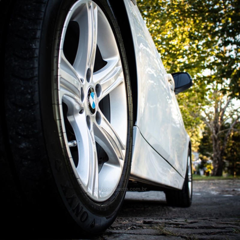 320I 2.0 16V GASOLINA 4P AUTOMÁTICO - 2014 - GRAMADO