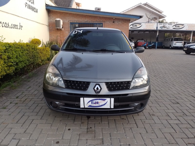 CLIO 1.0 AUTHENTIQUE 16V GASOLINA 4P MANUAL - 2004 - CAXIAS DO SUL