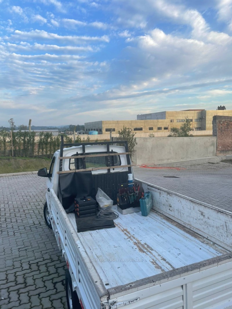 PICAPE CAÇAMBA LONGA 1.0 8V GASOLINA 2P MANUAL - 2019 - SãO SEBASTIãO DO CAí