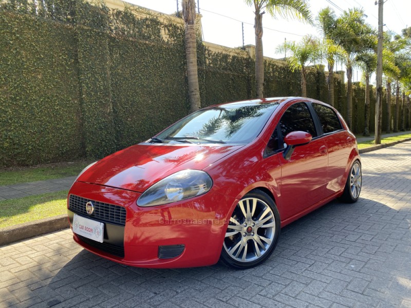 PUNTO 1.4 ATTRACTIVE 8V FLEX 4P MANUAL