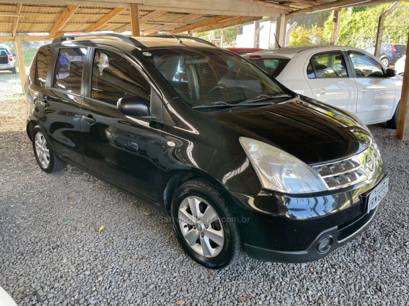 LIVINA 1.6 S 16V FLEX 4P MANUAL - 2011 - FARROUPILHA